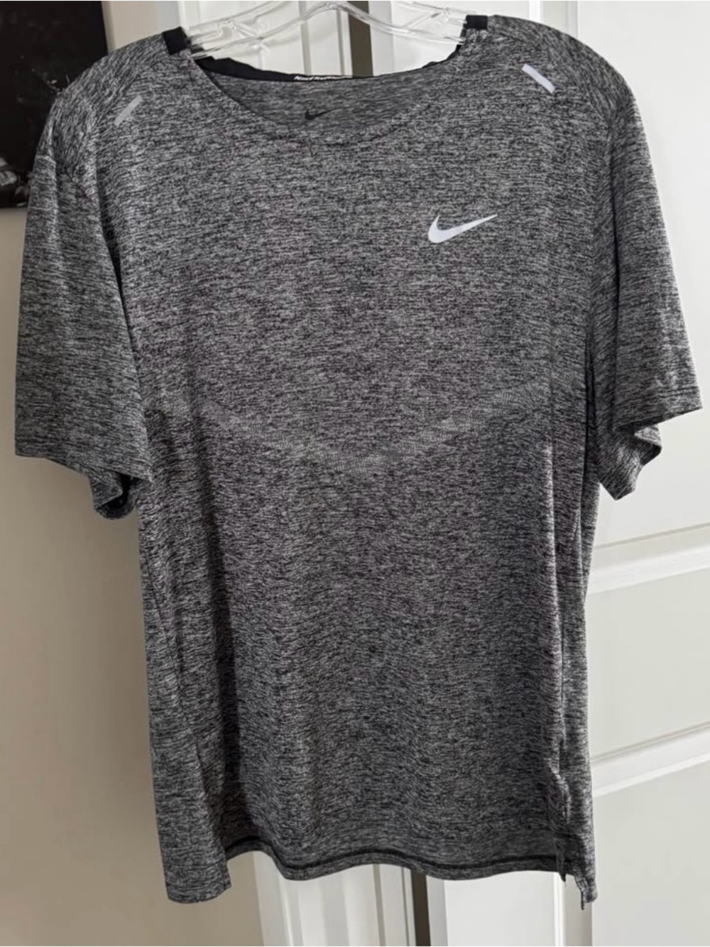 Nike Men’s Gray Dri-FIT Performance Size L